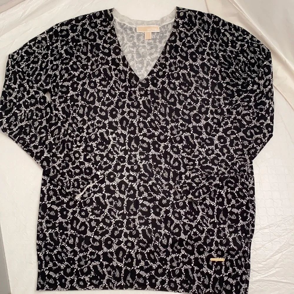 MICHAEL Michael Kors leopard print v-neck sweater